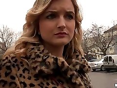 15 movies - Canadian Babe Sucks Cock for Cash